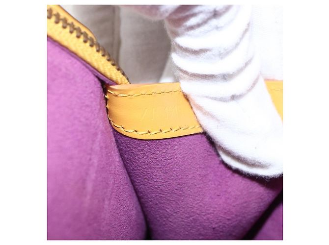 LOUIS VUITTON Borsa a Spalla Epi Lussac Gialla M52289 LV Auth 156993 Giallo - vista 12