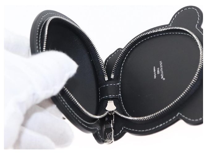 LOUIS VUITTON Portachiavi Monogram L Panda Charm Bianco Nero M03397 Auth 155958SM Monogramma - vista 21
