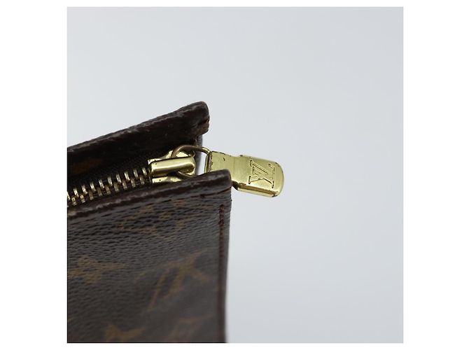 LOUIS VUITTON Poche Toilette Monogram 19 M47544 LV Auth bs29845 Monogramma - vista 9