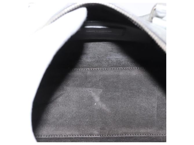 SAINT LAURENT Bolsa Mini Boston Baby Duffel em Couro Prata Auth bs29986 - vista 18