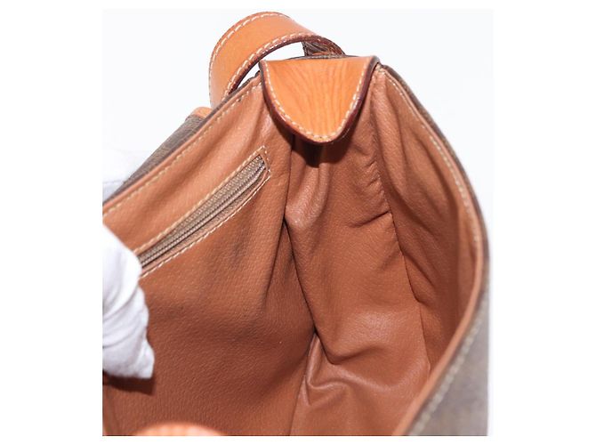 Céline Borsa a Spalla in Tela Macadam CELINE in Pelle PVC Marrone Oro Auth 151753 D'oro - vista 18
