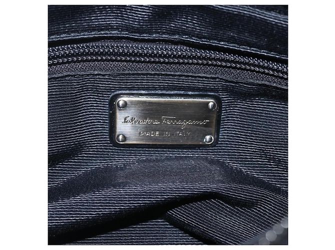 Borsa a mano Salvatore Ferragamo in nylon smaltato 2 in 1 nera Auth BA8225 - vista 20