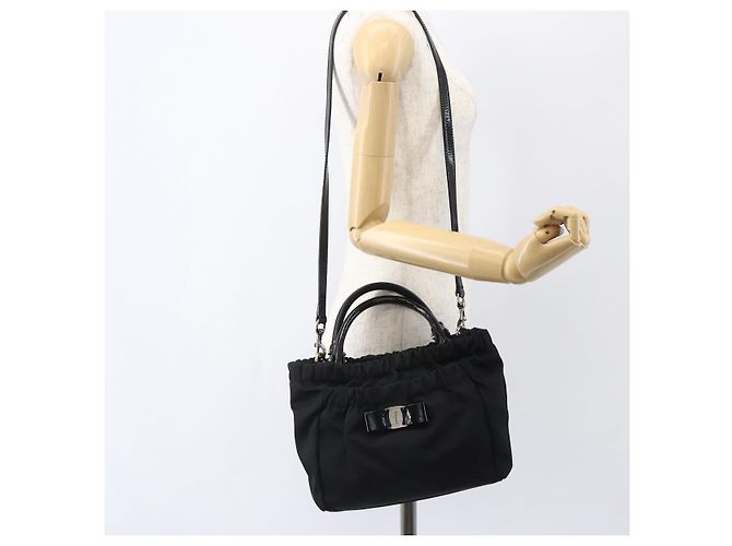 Borsa a mano Salvatore Ferragamo in nylon smaltato 2 in 1 nera Auth BA8225 - vista 27