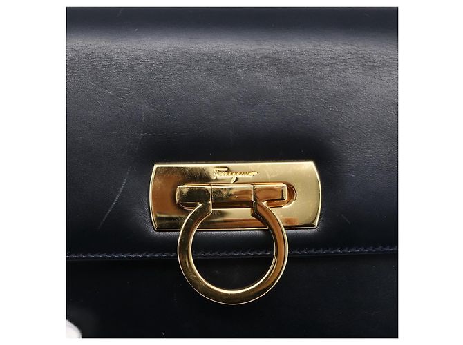 Borsa a Spalla Gancini in Pelle Salvatore Ferragamo Blu Navy Oro Auth 149086 D'oro - vista 17