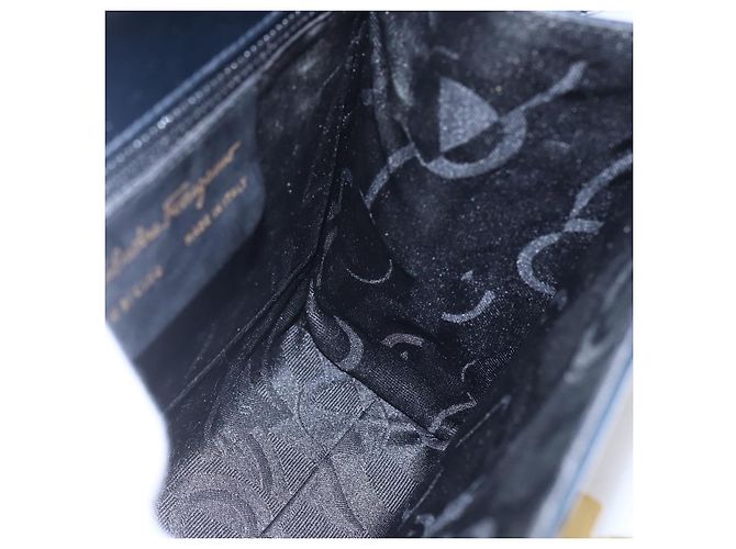 Borsa a Spalla Gancini in Pelle Salvatore Ferragamo Blu Navy Oro Auth 149086 D'oro - vista 19