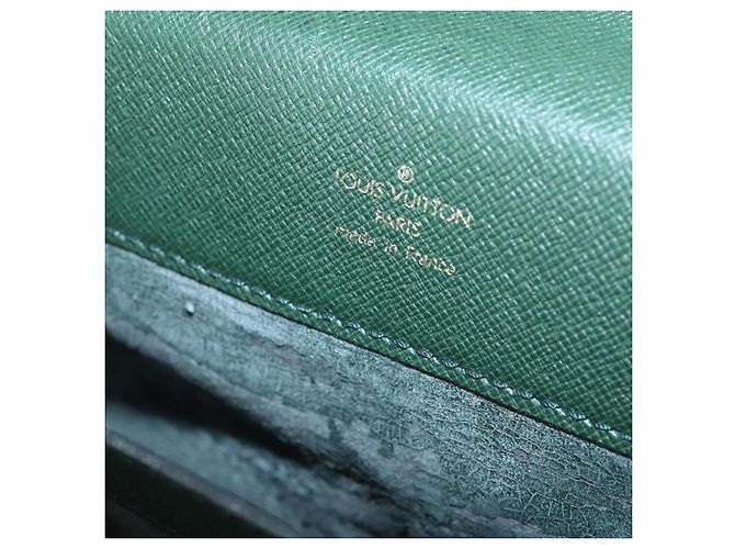LOUIS VUITTON Taiga Pilot Case Ural Borsa da Lavoro Épicea M30024 LV Auth bs31099 - vista 19