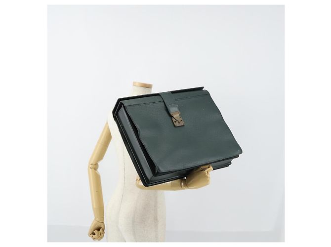 LOUIS VUITTON Taiga Pilot Case Ural Borsa da Lavoro Épicea M30024 LV Auth bs31099 - vista 23