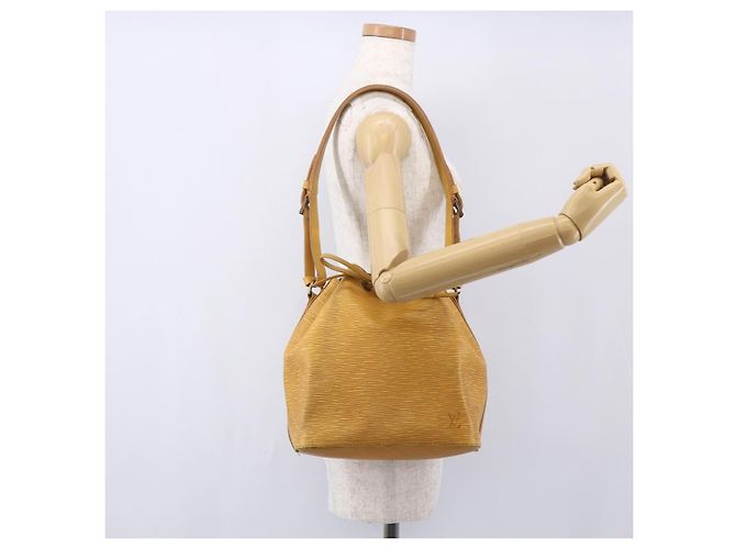 Noe LOUIS VUITTON Borsa a Spalla Petit Noé Epi Gialla M44109 LV Auth BA7921 Giallo - vista 20