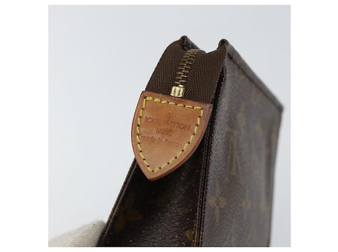 LOUIS VUITTON Poche Toilette Monogram 15 M47546 LV Auth 148123 Monogramma - vista 8
