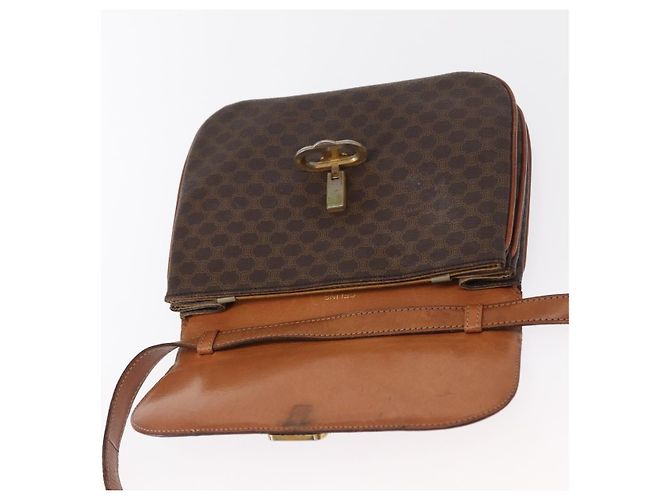 Céline Borsa a Spalla in Tela Macadam CELINE in Pelle PVC Marrone Oro Auth 156250 D'oro - vista 9