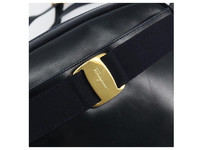 Borsa a Spalla Vala in Pelle Blu Navy e Oro Auth BA7059 di Salvatore Ferragamo D'oro - vista 18