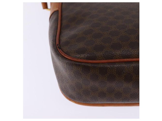 Céline Borsa a spalla circolare in tela Macadam CELINE in pelle PVC marrone oro Auth 147994 D'oro - vista 18