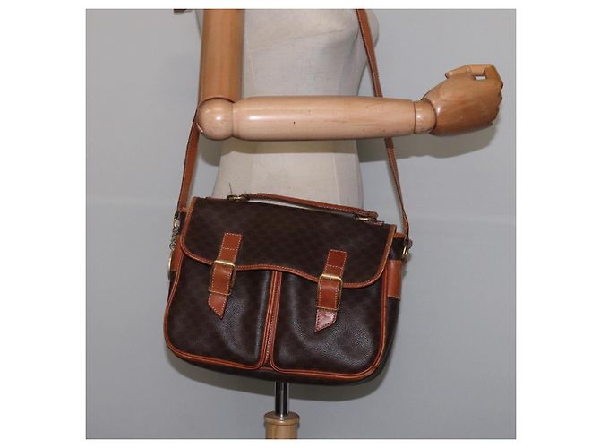 Céline Borsa a spalla circolare in tela Macadam CELINE in pelle PVC marrone oro Auth 147994 D'oro - vista 26