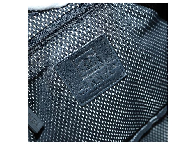 Borsa a Spalla CHANEL in Tela Rivestita Nera Argento CC Auth bs29400 Nero - vista 19