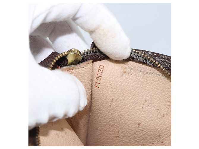 LOUIS VUITTON Monedero Monogram Bucket PM Accesorio LV Auth 144293 Monograma - vista 12