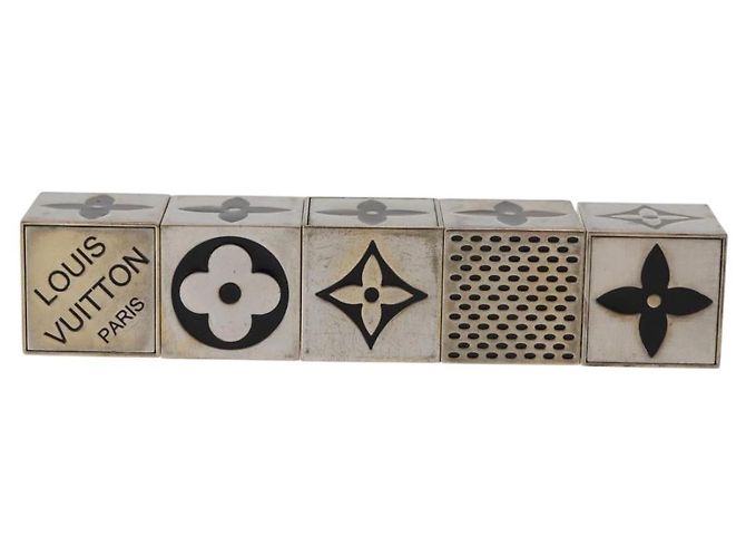 LOUIS VUITTON Fermacarte Gamecube Monogramma metallo Argento M99454 LV Auth 143026 - vista 2