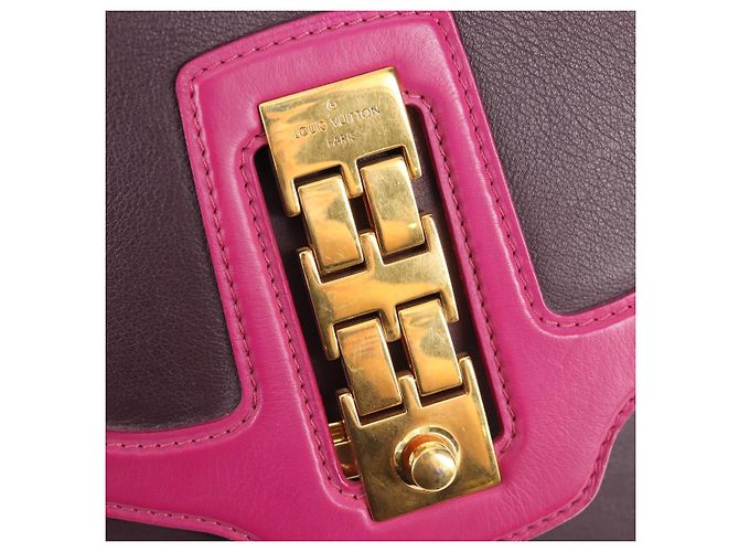 LOUIS VUITTON Borsa a Spalla Trappezio Art Deco in Pelle Rosa M97085 Auth 141216V Bordò - vista 9