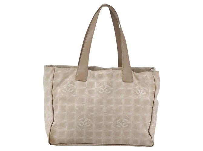 CHANEL Nuova Borsa Tote da Viaggio Nylon Beige Oro CC Auth ti3423 D'oro - vista 13