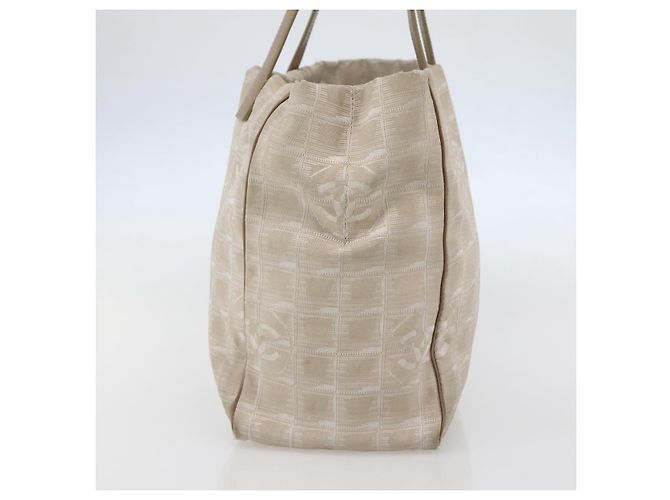 CHANEL Nuova Borsa Tote da Viaggio Nylon Beige Oro CC Auth ti3423 D'oro - vista 4