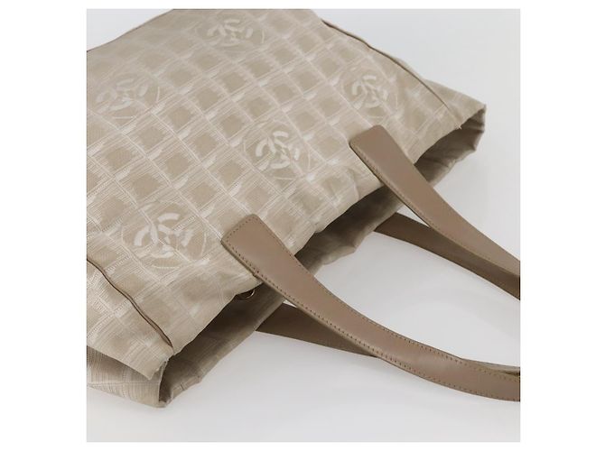 CHANEL Nuova Borsa Tote da Viaggio Nylon Beige Oro CC Auth ti3423 D'oro - vista 6