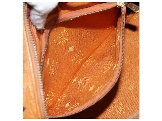 Borsa MCM Logogram Vicetos in pelle PVC marrone oro Auth am9103 D'oro - vista 20