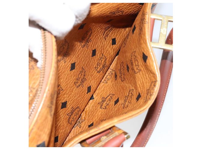 Borsa MCM Logogram Vicetos in pelle PVC marrone oro Auth am9103 D'oro - vista 22