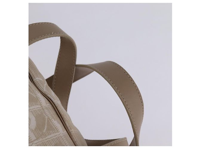 CHANEL Nuova Borsa da Viaggio in Nylon 2way Beige Argento CC Auth 145353 - vista 14