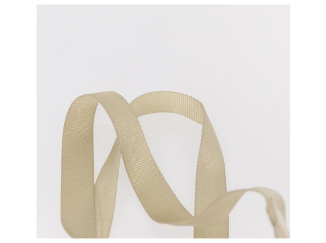 Sac à dos PRADA en nylon blanc argenté Auth 149779 - vue 15