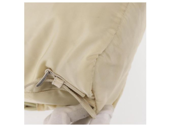 Sac à dos PRADA en nylon blanc argenté Auth 149779 - vue 17