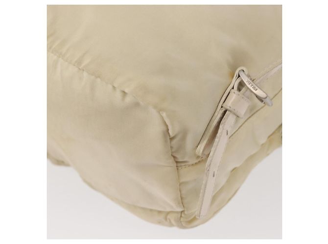 Sac à dos PRADA en nylon blanc argenté Auth 149779 - vue 18
