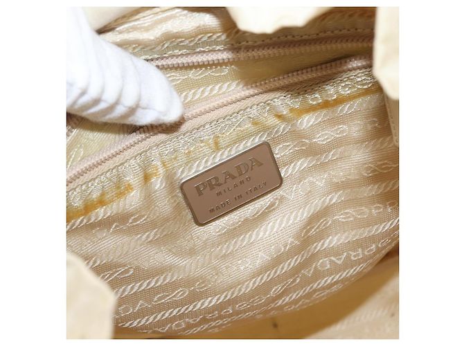 Sac à dos PRADA en nylon blanc argenté Auth 149779 - vue 21