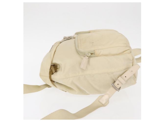 Sac à dos PRADA en nylon blanc argenté Auth 149779 - vue 4
