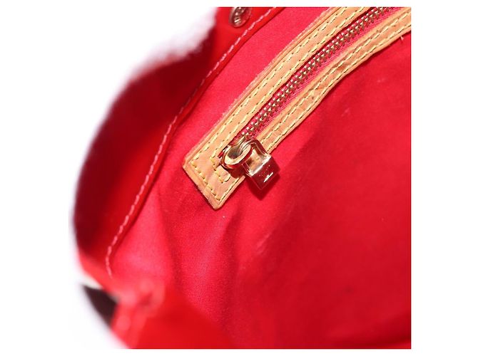 LOUIS VUITTON Monogram Vernis Reade MM Hand Bag Red Rouge M91086 LV Auth 152096 - view 20