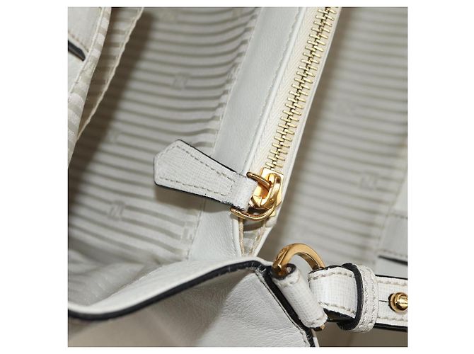 Borsa a mano FENDI 2Jours in pelle 2 in 1 bianco oro Auth bs30333 D'oro - vista 26