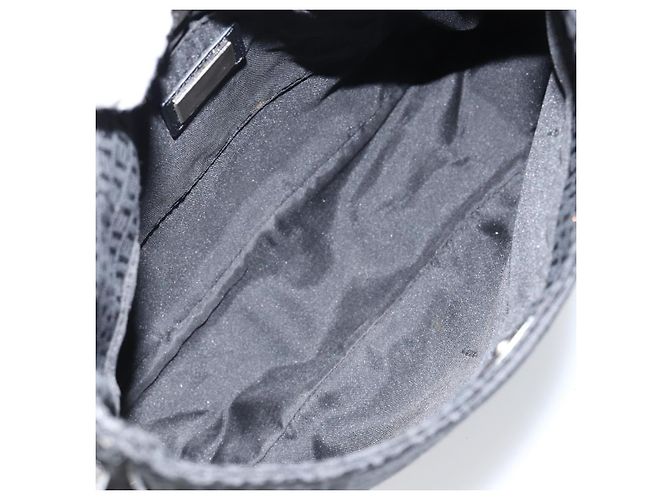 Borsa a Spalla in Tela Zucchino FENDI Nera Argento Auth 149754 Nero - vista 11