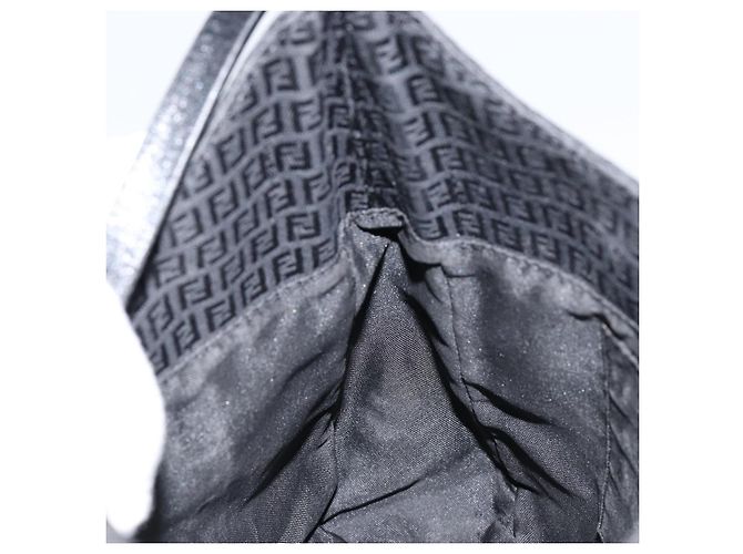 Borsa a Spalla in Tela Zucchino FENDI Nera Argento Auth 149754 Nero - vista 20