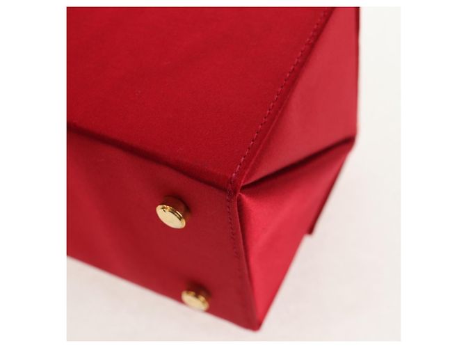 Borsa a mano Gancini in raso rosso e oro Auth 145507V di Salvatore Ferragamo D'oro - vista 16
