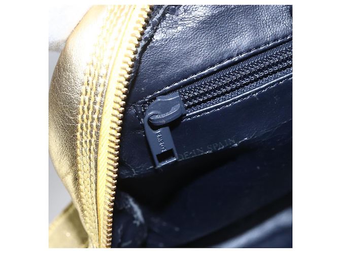 LOEWE Borsa a Spalla Anagram Pelle Oro Auth 153984 D'oro - vista 19