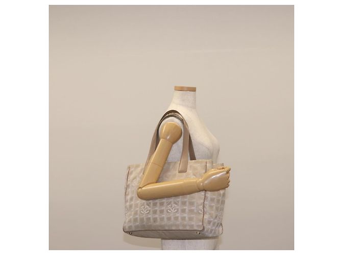 CHANEL Nuova Borsa Tote da Viaggio Nylon Beige Oro CC Auth bs30087 D'oro - vista 23