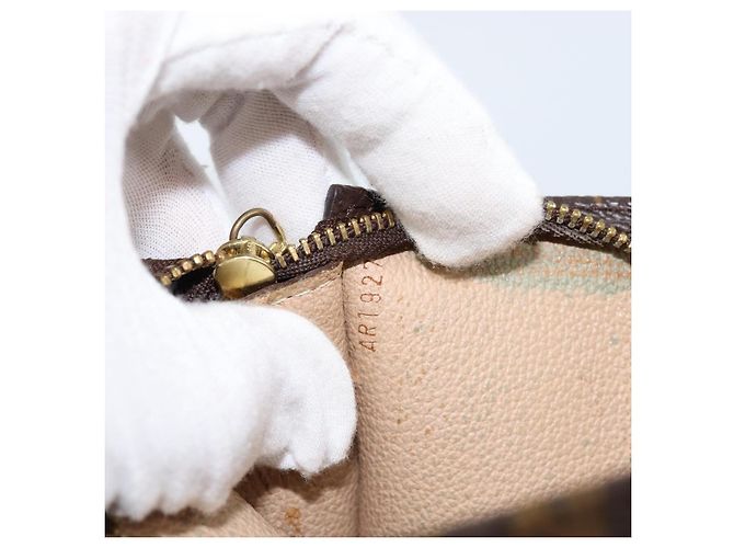 Bucket LOUIS VUITTON Monogramma Secchiello PM Pochette Accessorio LV Auth th6473 - vista 12