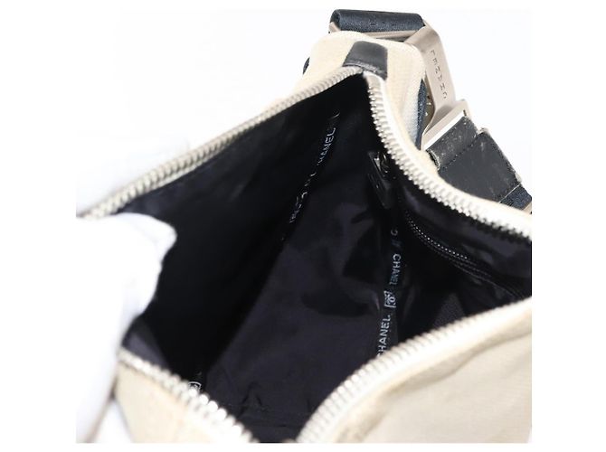 Borsa a Spalla CHANEL Sports COCO Mark Canvas Beige Argento CC Auth 146878 - vista 21