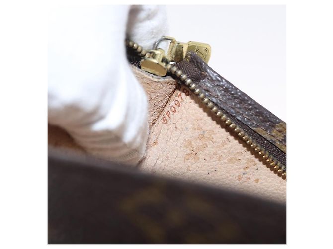 Bucket LOUIS VUITTON Monogramma Secchiello GM Pochette Accessorio LV Auth 156073 - vista 17