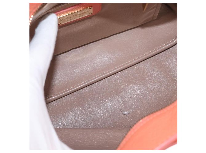 Borsa a mano Gancini in pelle rosa e oro Auth 153980 di Salvatore Ferragamo D'oro - vista 11