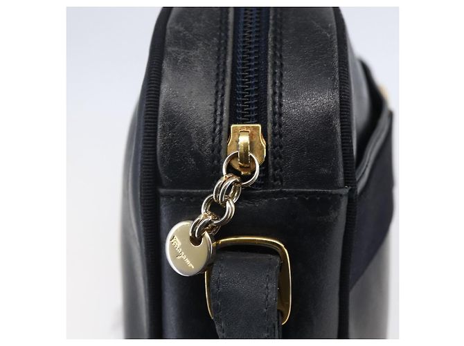 Borsa a Spalla Vala in Pelle Blu Navy e Oro Auth BA7981 di Salvatore Ferragamo D'oro - vista 10