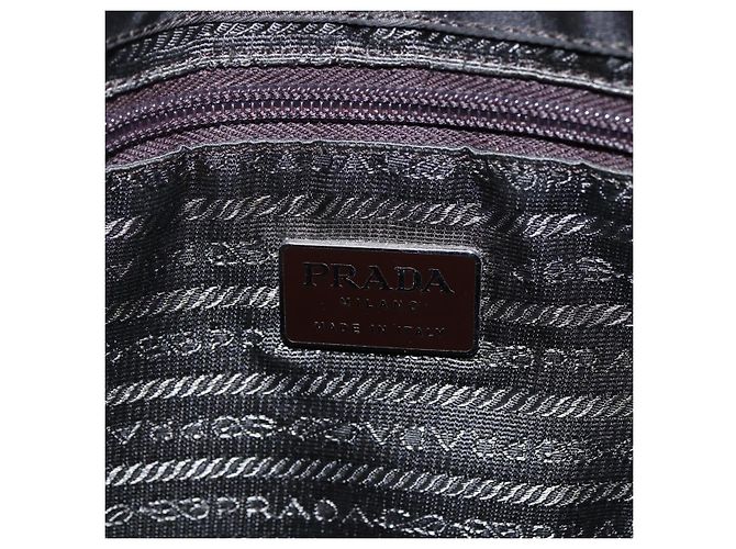 Borsa a spalla con catena Prada in nylon marrone Auth bs29917 - vista 18
