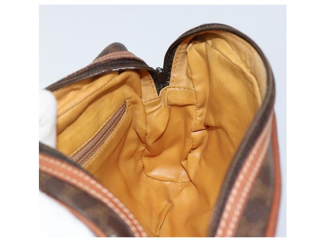 Céline Borsa a Spalla in Tela Macadam CELINE in Pelle PVC Marrone Oro Auth 153388 D'oro - vista 18