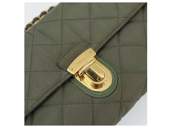 PRADA Borsa a Spalla con Catena Nylon Kaki Oro Auth 153389 D'oro Cachi - vista 17