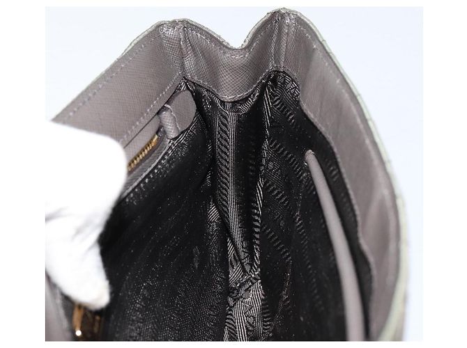 PRADA Borsa a Spalla con Catena Nylon Kaki Oro Auth 153389 D'oro Cachi - vista 19