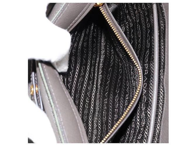 PRADA Borsa a Spalla con Catena Nylon Kaki Oro Auth 153389 D'oro Cachi - vista 22