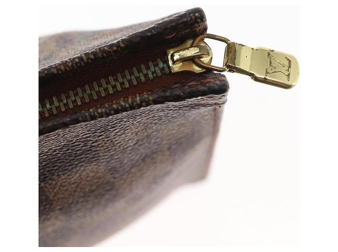 LOUIS VUITTON Poche Toilette 26 Damier Ebene N47543 Auth LV 147199 - vista 9